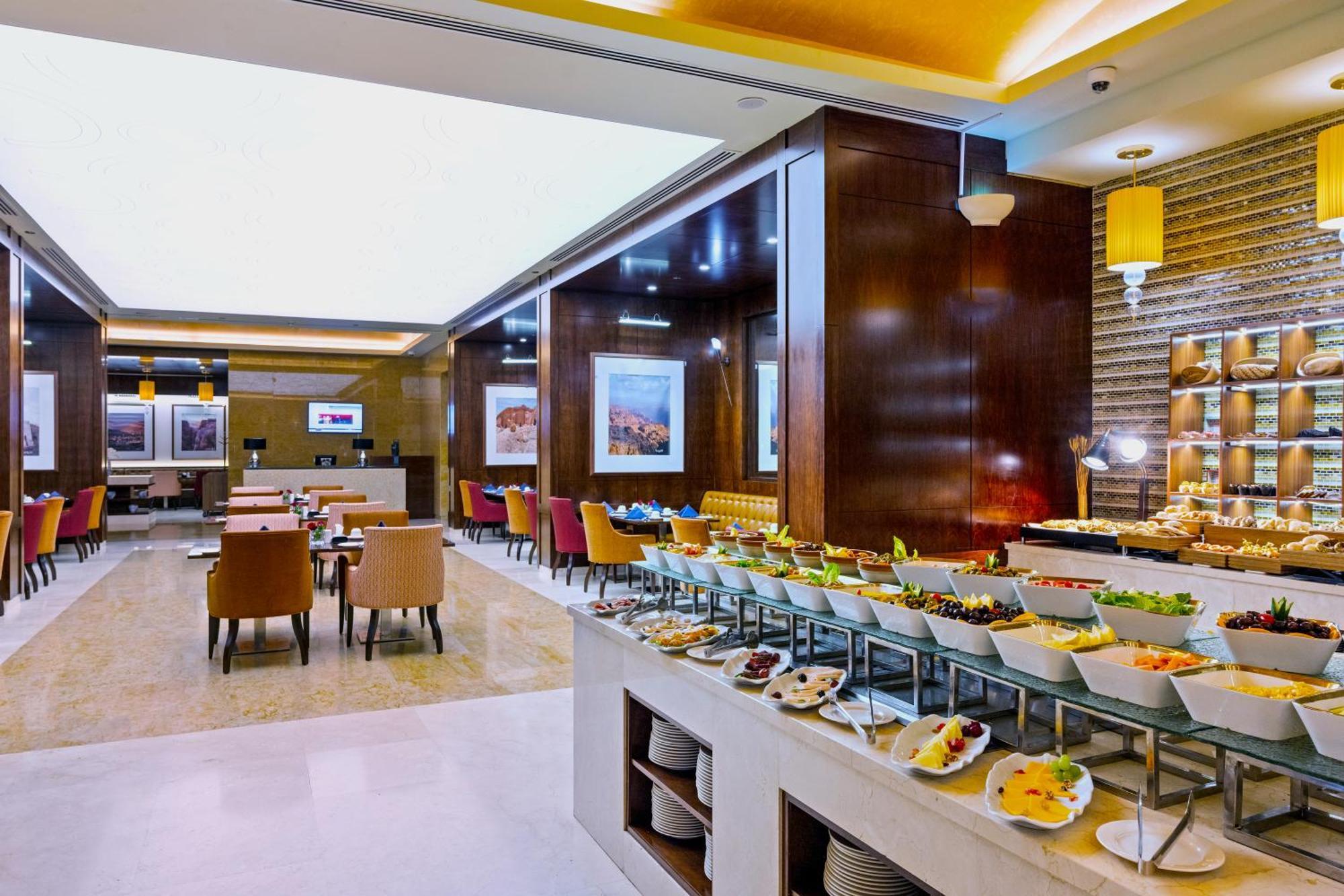Grand Millennium Tabuk Hotell Eksteriør bilde
