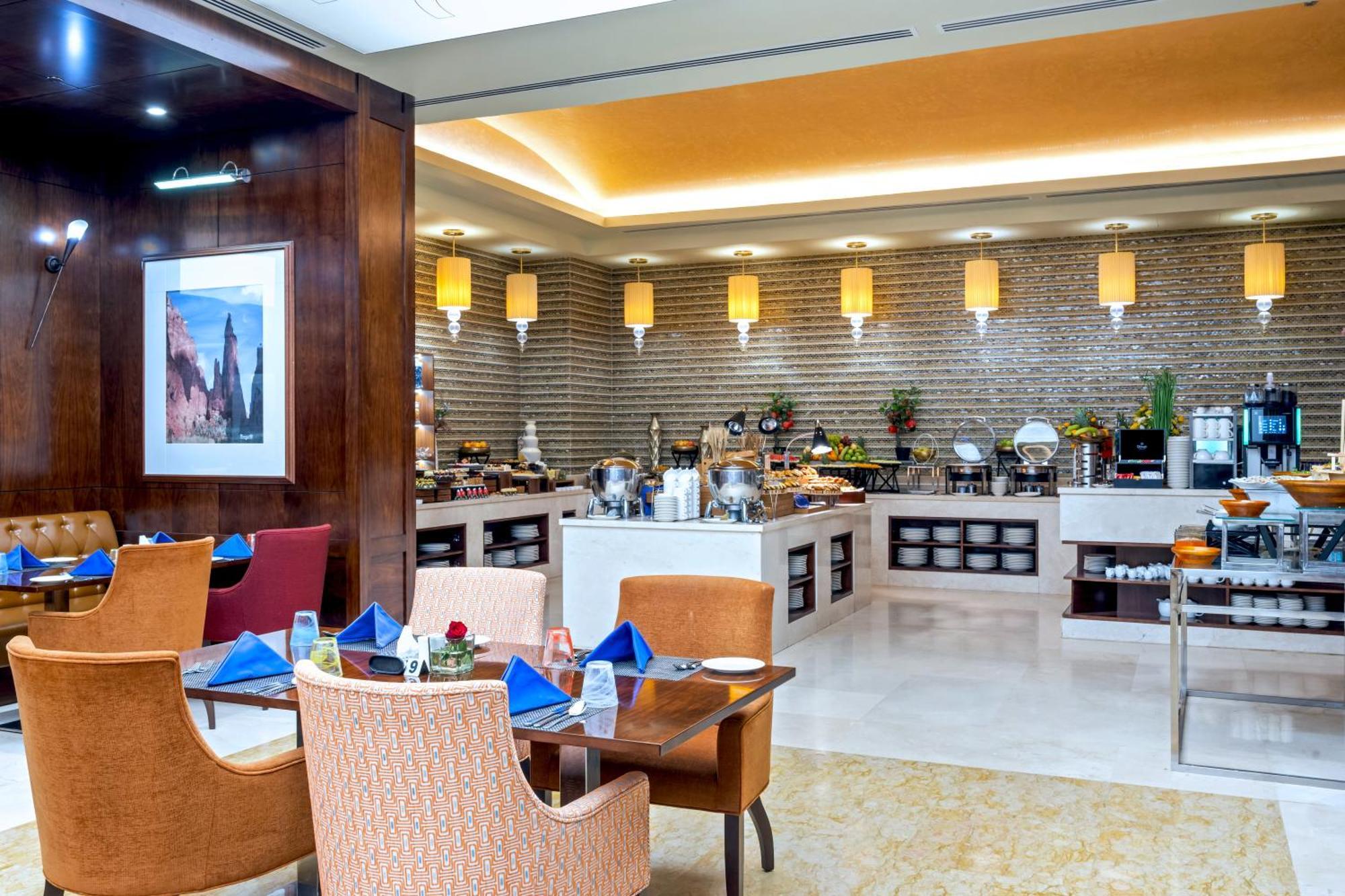 Grand Millennium Tabuk Hotell Eksteriør bilde